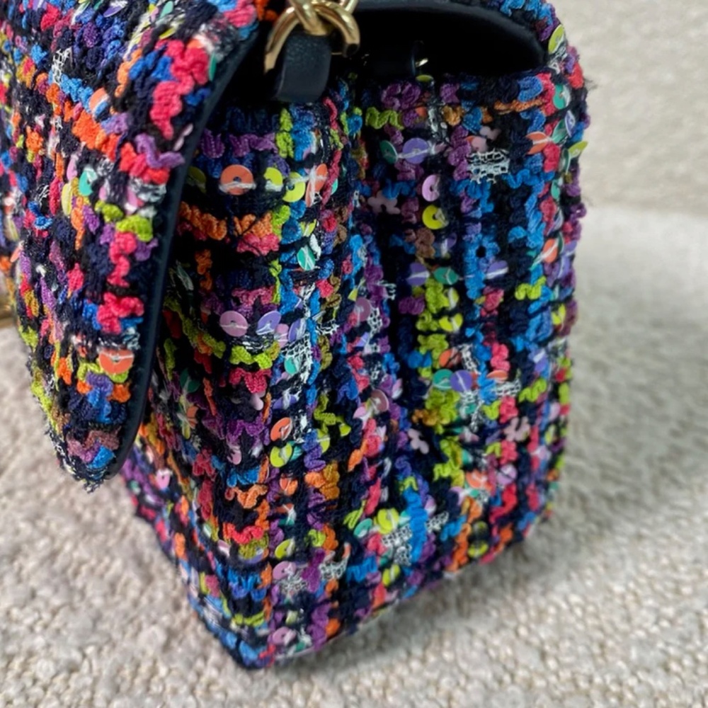 Authentic CHANEL Tweed Quilted Mini Rectangular Flap Navy Blue Multicolour - Picture 3 of 15